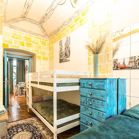 Fairytale Castle Apartment Прага Экстерьер фото