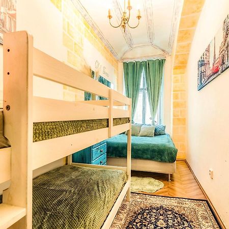 Fairytale Castle Apartment Прага Экстерьер фото