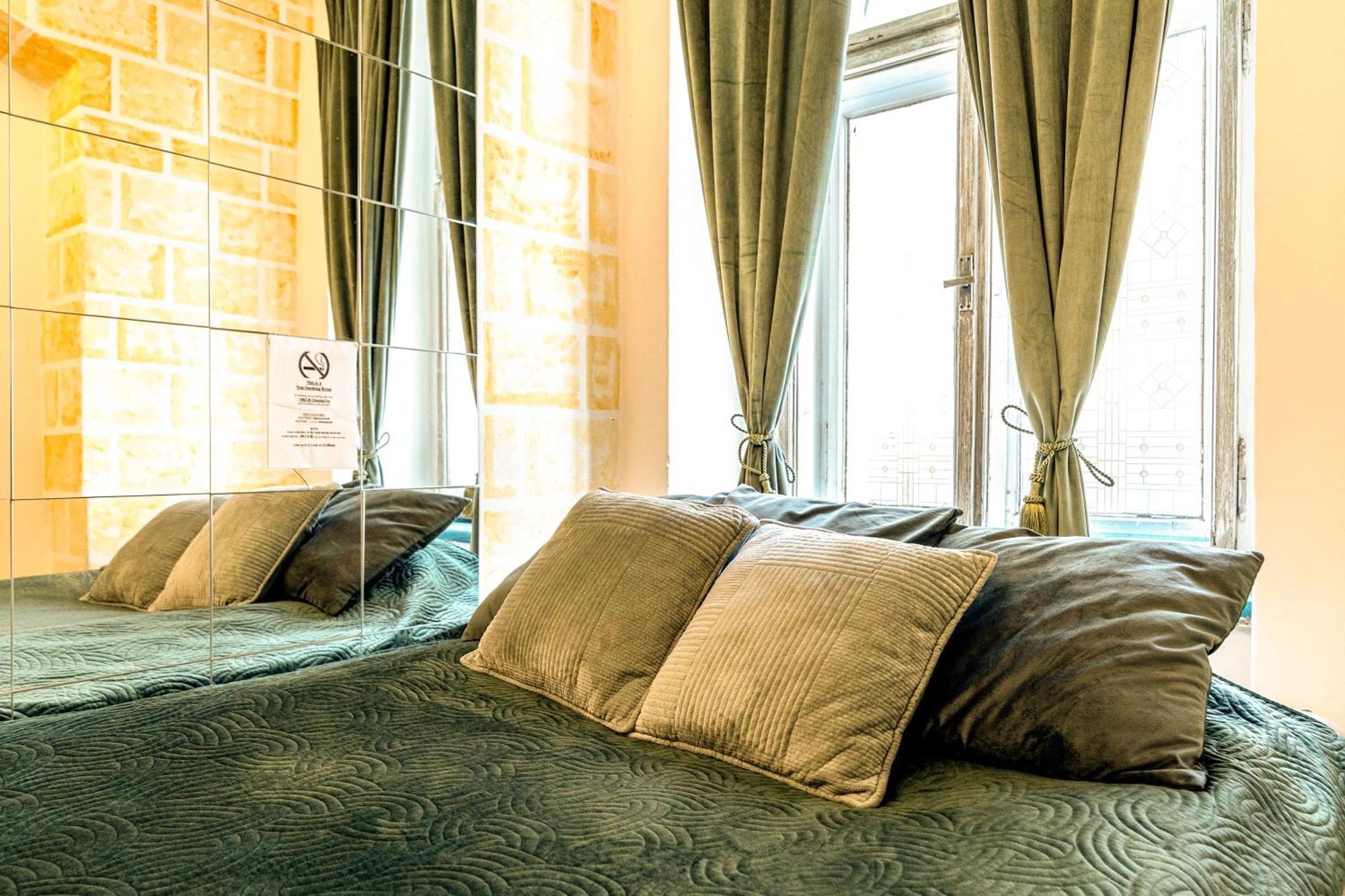 Fairytale Castle Apartment Прага Экстерьер фото